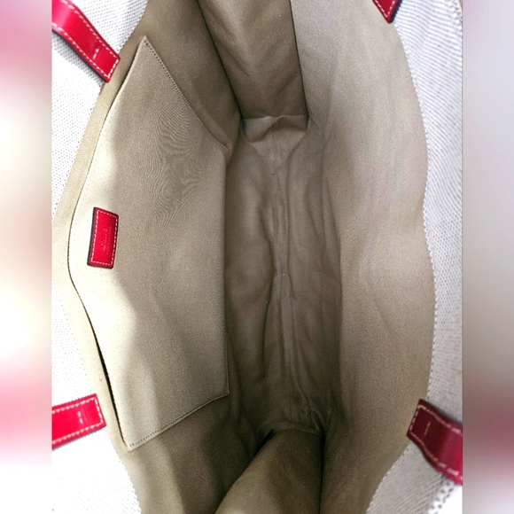 Chloe Woody Tote Bag in Linen & Leather - Picture 4 of 9